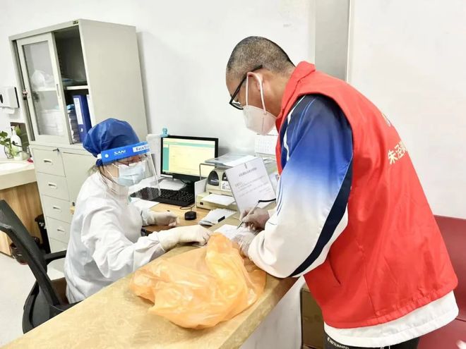 上海24小时高价回收医保(24小时高价回收医保医保套出)